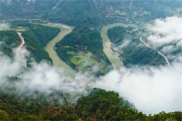 云南旅游,云南旅行社,云南團建公司,云南策劃公司,云南會議會展,怒江旅游,怒江旅行社,怒江團建公司,怒江策劃公司,怒江會議會展：山河壯歌，怒江的水墨丹青